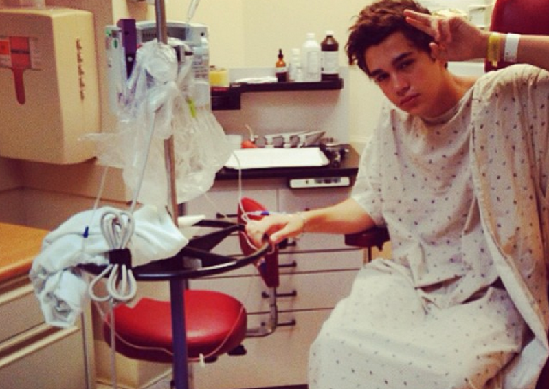 Austin mahone sick in hospital