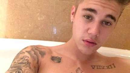 Justin bieber bath selfie main 2