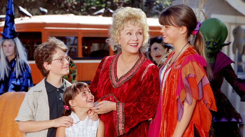 See What Halloweentown Cast Looks Like Now