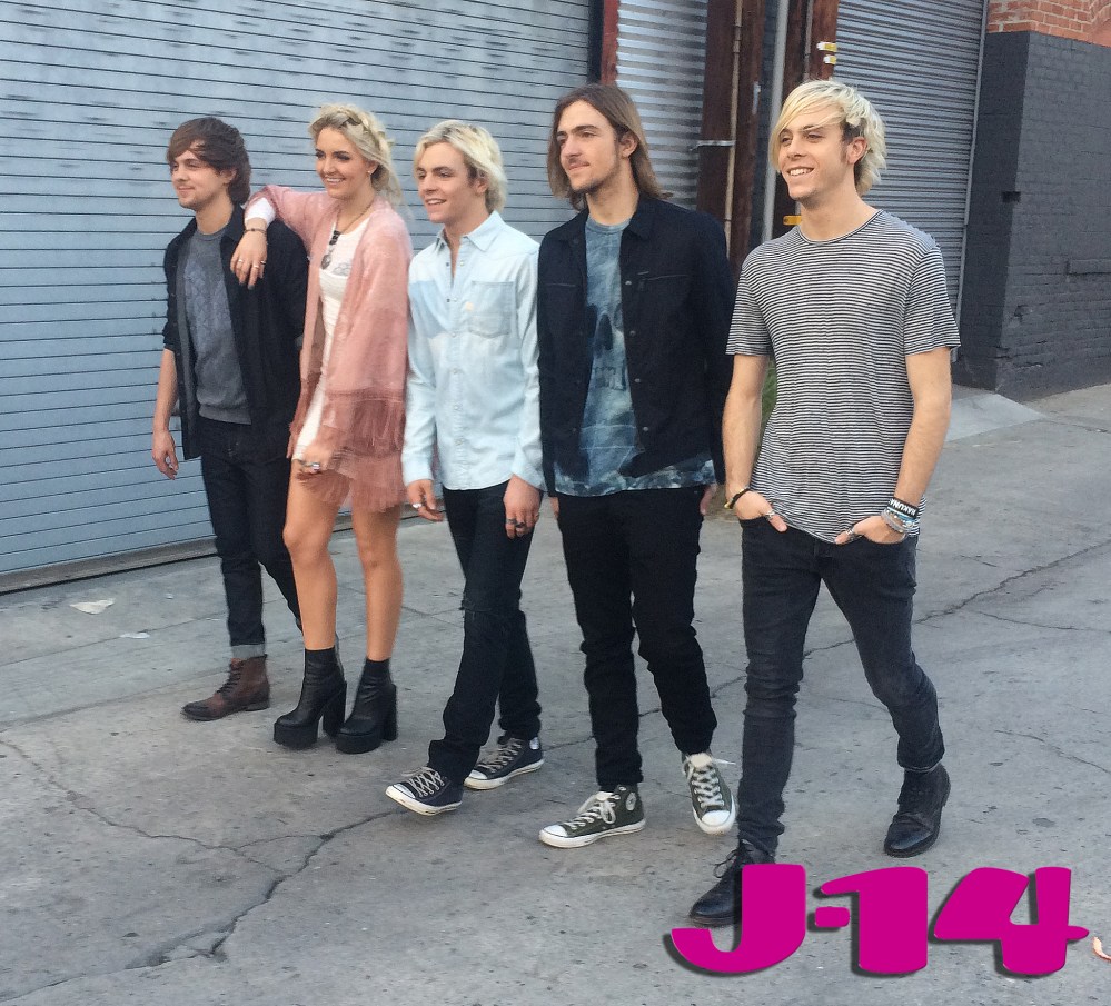 EXCLUSIVE: 25 Behind-the-Scenes Pics From R5s J-14 Photo 