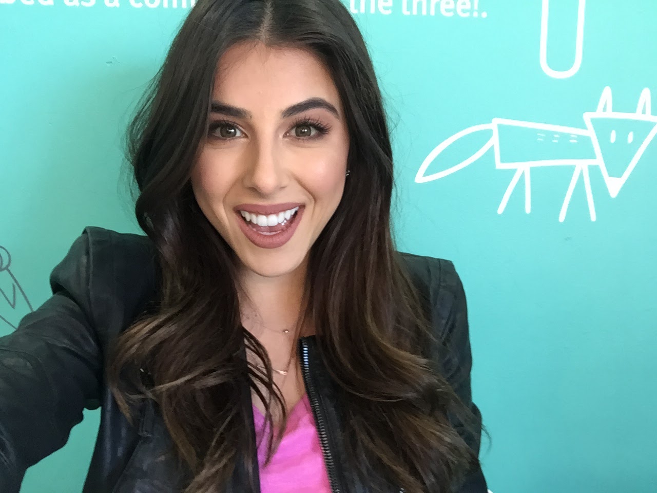 NickALive!: Nickelodeon USA Premieres New Competition Series, Paradise Run,  Set In Hawaii And Hosted By Daniella Monet, Monday, Feb. 1 At 7pm (ET/PT)