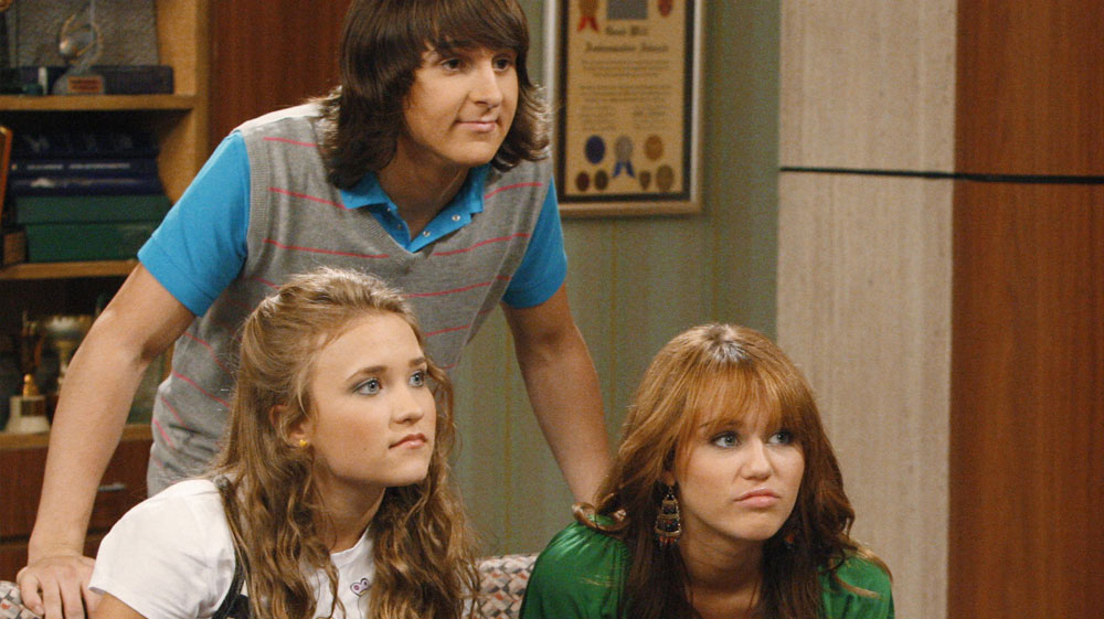 TV Shows Filmed on the Same Set: 'Hannah Montana,' 'Victorious'