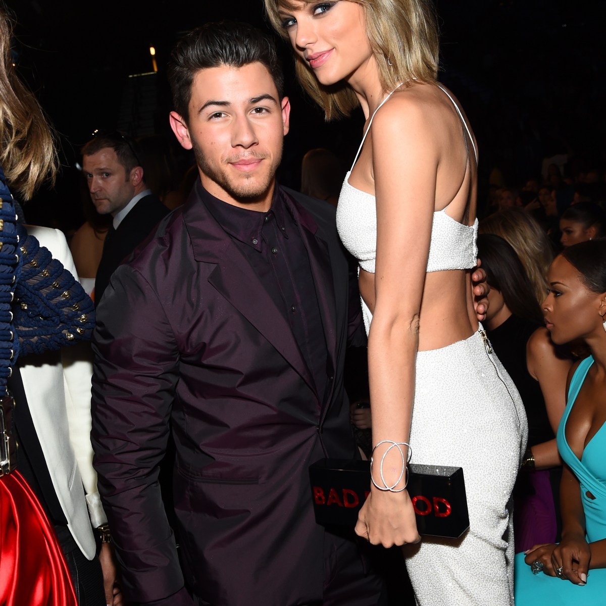 How Tall Is Nick Jonas See Celebs Towering Over The Singer