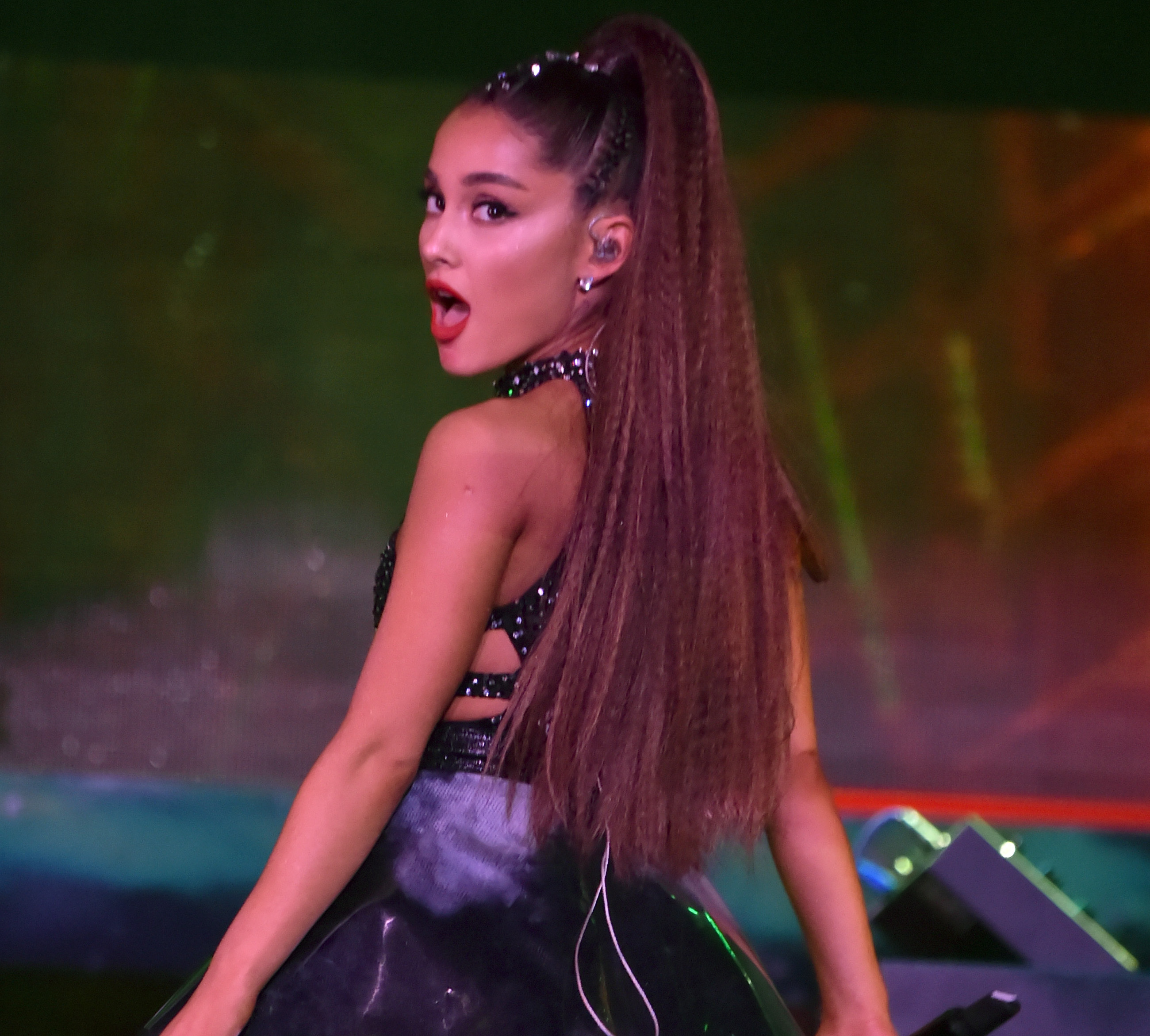 Ariana Grande Vs Alicia Keys : Rate The Divas' Hairstyles