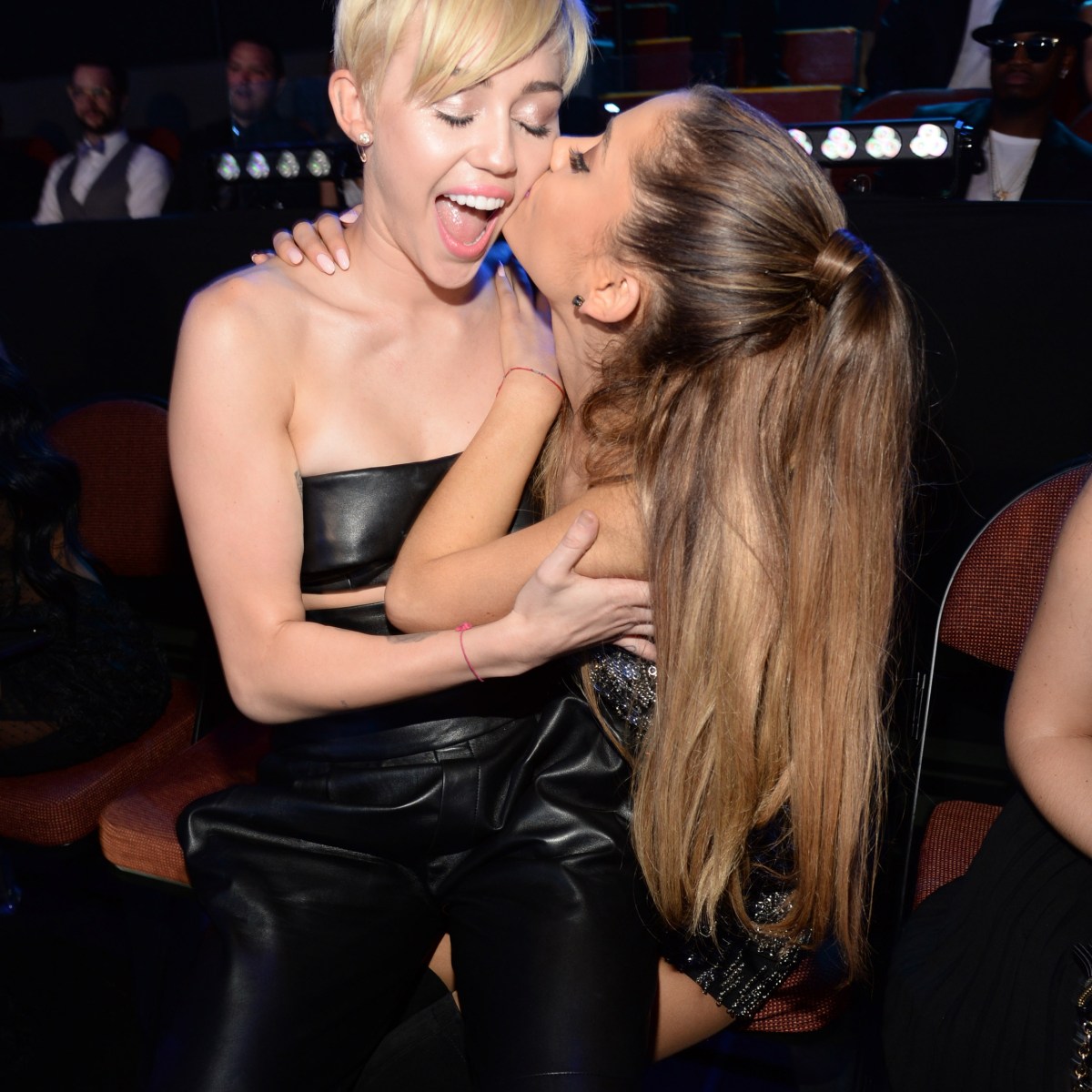 1200px x 1200px - Every Detail on Ariana Grande and Miley Cyrus' Magical ...