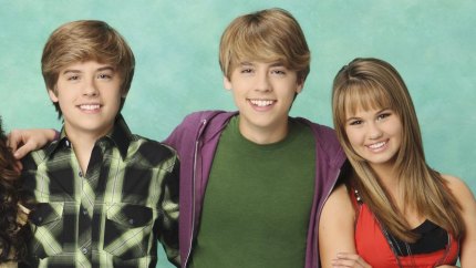 dylan-cole-sprouse-debby-ryan-suite-life