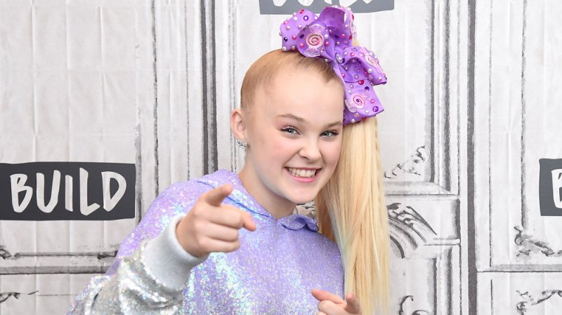 JoJo Siwa Responds To Haters About Her Receding Hairline