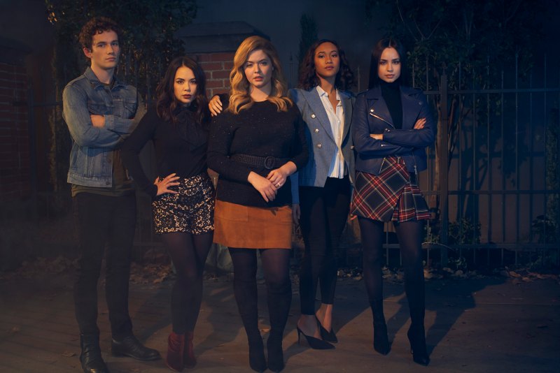 pretty-little-liars-the-perfectionists-season-one-cast