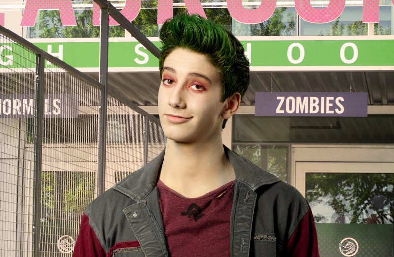 Milo-Manheim-green-zombies-hair