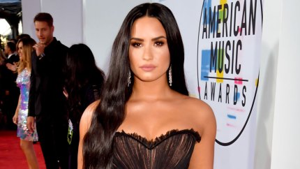 Demi Lovato claps Back at Body Shamers