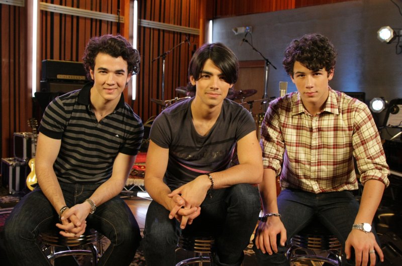 All the Celebrities You Totally Forgot Guest Starred In ‘Jonas’ and ‘Jonas L.A.’