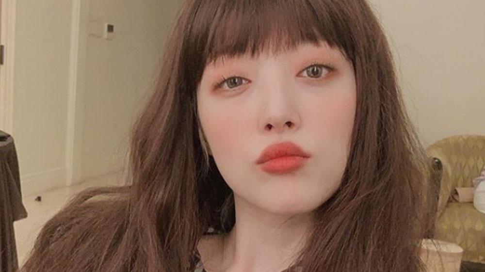 25 Year Old K Pop Star Sulli Found Dead In Her Apartment