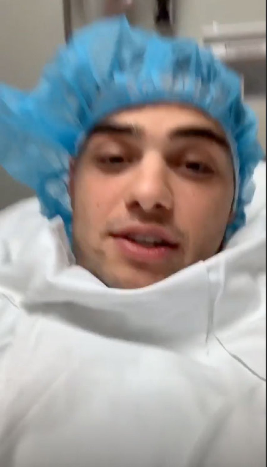 Noah Centineo Is In The Hospital For Knee Surgery