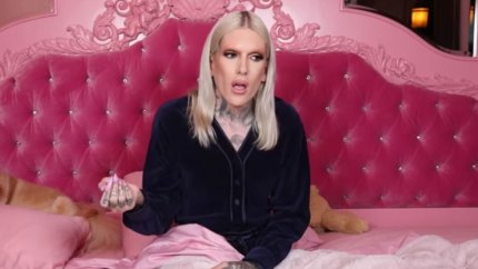 Jeffree Star Shuts Down Rumors Ex Nathan Schwandt Is Dating Someone New Days After Their Split