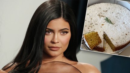 Kylie Jenner Hilarious Trolls People Who Were Hating On The Way She Cut A Cake