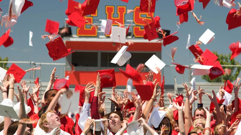 #Graduation2020: Facebook and Instagram Celebrate the Class of 2020