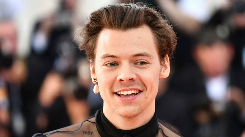 Harry Styles Talks One Direction Fashion And In Vogue