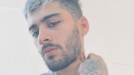 Zayn Malik Is ‘Looking Cheeky’ in Rare Photo: Every Time the Singer Proved He Was the Selfie King