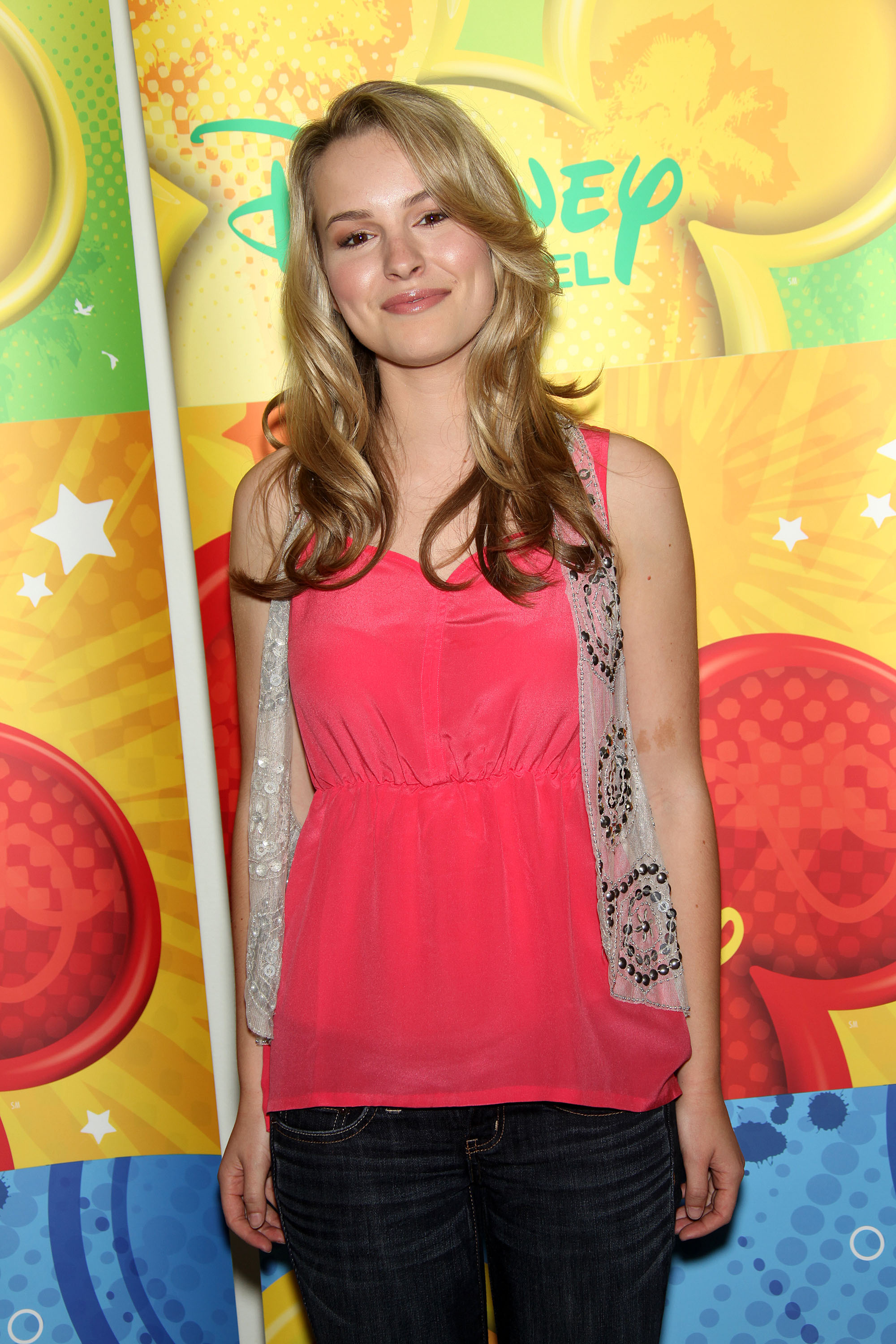 800px x 1200px - Bridgit Mendler Transformation: The 'Good Luck Charlie' Star Now
