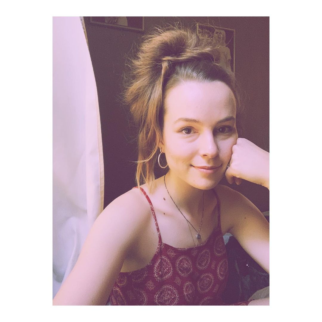 1080px x 1080px - Bridgit Mendler Transformation: The 'Good Luck Charlie' Star Now