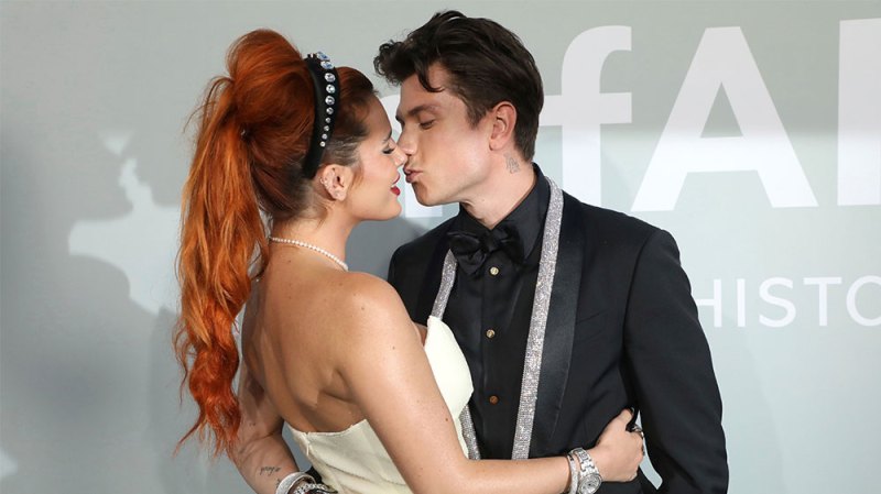 Packing on the PDA! Photos of Bella Thorne and Benjamin Mascolo's Most Romantic Kisses