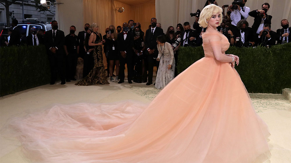 Met Gala 2021: See Celebrity Arrivals and Red Carpet Photos