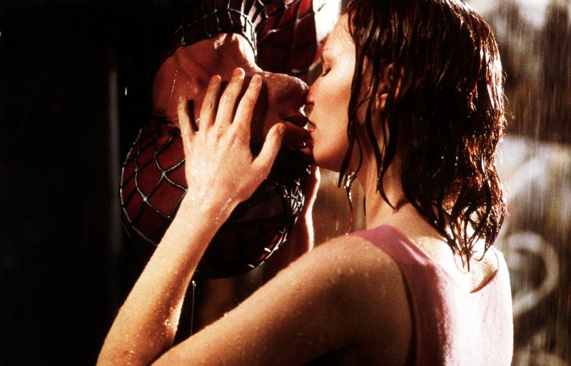 Discover Your Favorite Celebrities' Worst On-Screen Kisses Ever