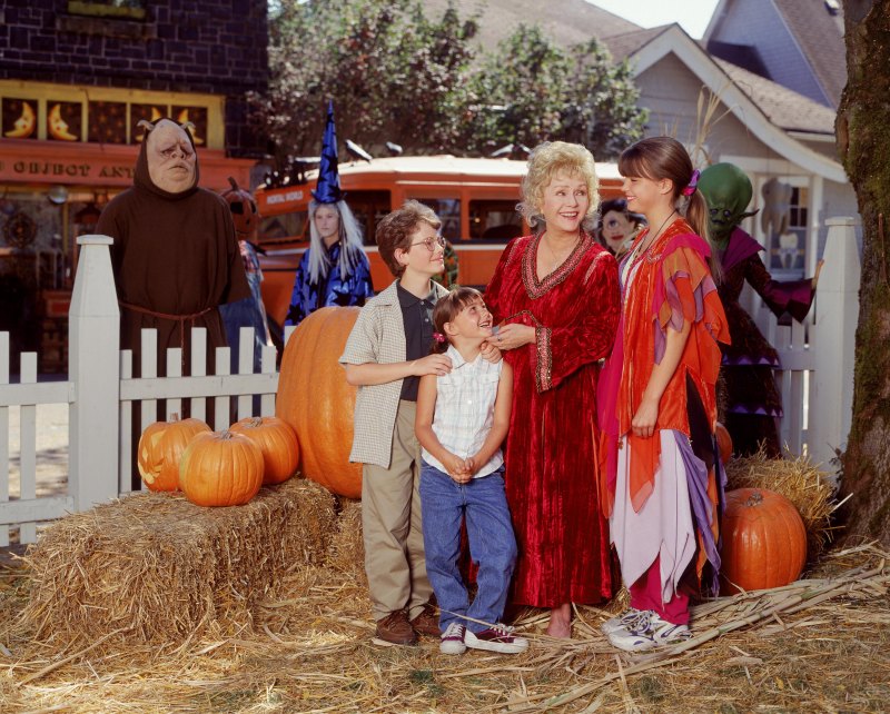 Disney Channel's 'Halloweentown' Cast: See What the Stars Are Doing Now