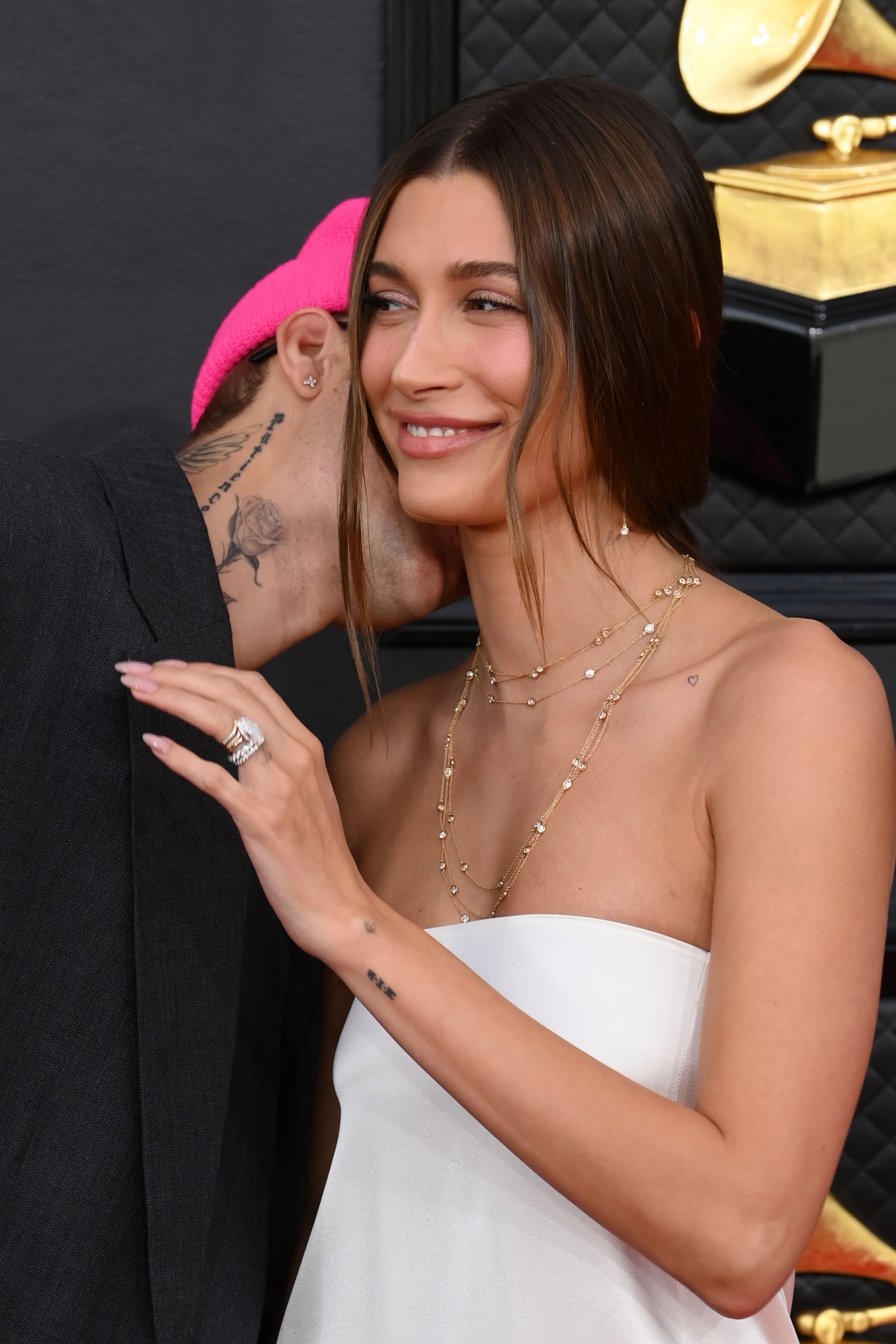 Hailey Baldwin gets new neck tattoo after banning Justin Biebers
