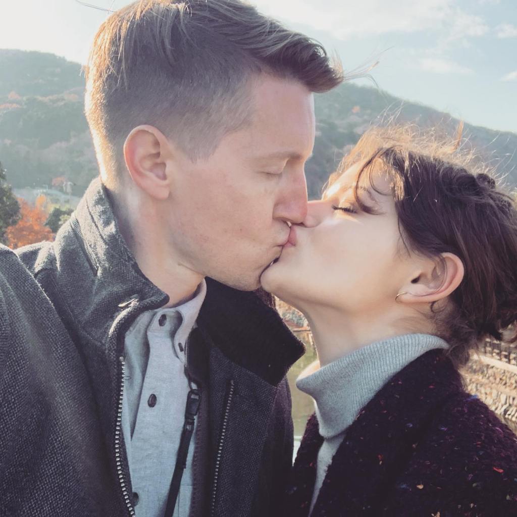 Joey King Announces Engagement to Steven Piet! Sabrina Carpenter, Bella Thorne and More Stars React