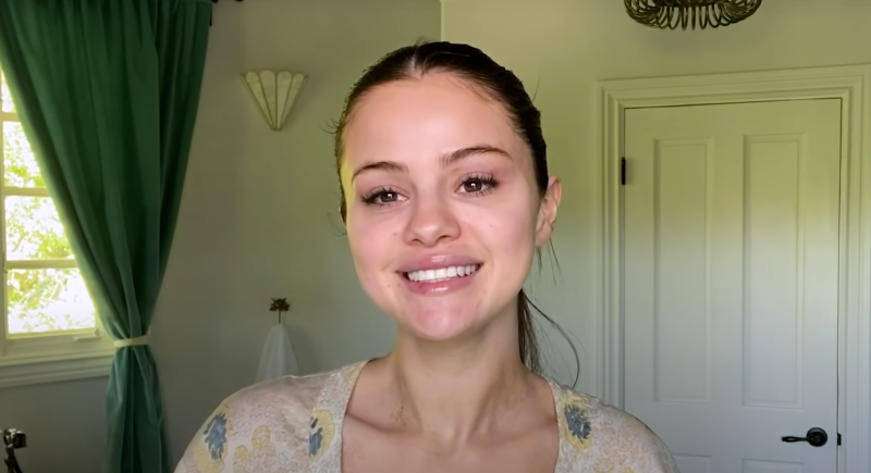 A Rare Beauty! See Selena Gomez' Best Makeup-Free Moments Here: Photos