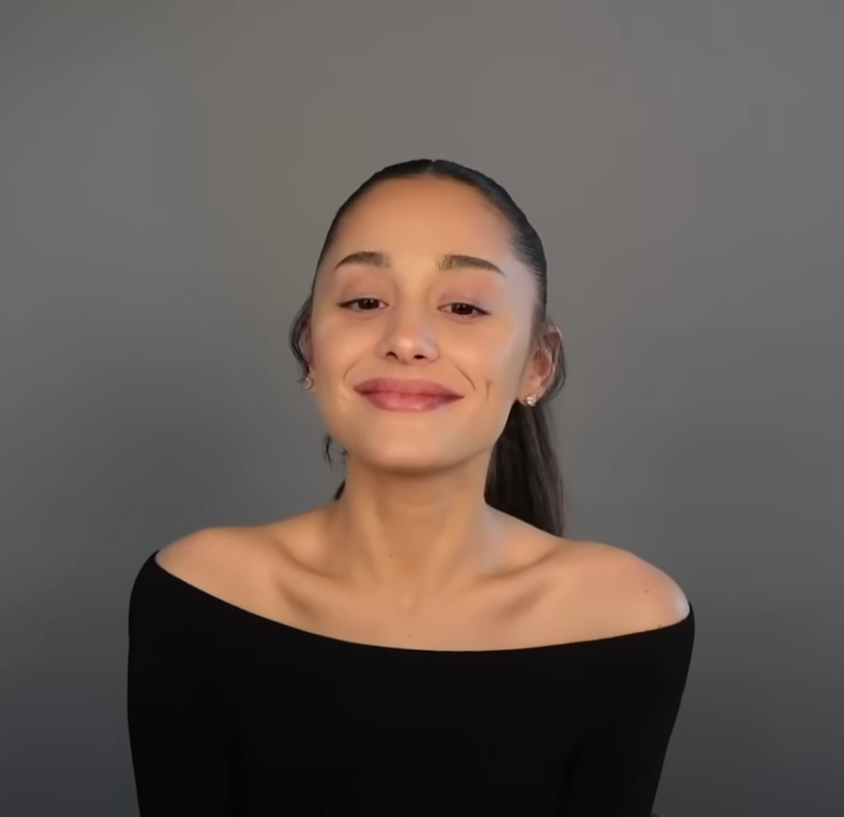 Ariana Grande Without Makeup 2022
