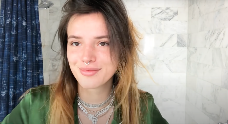Natural Beauty! Bella Thorne Looks Great With and Without Makeup: See Makeup-Free Photos