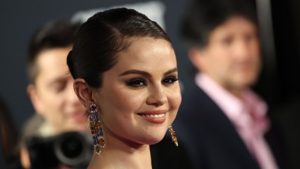 Selena Gomez Stuns in Purple at 'My Mind & Me' Documentary Premiere: Photos