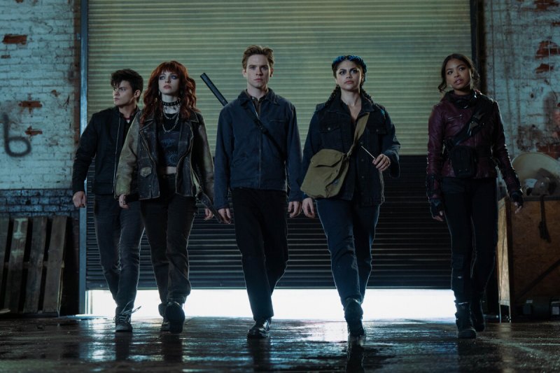 Everything to Know About the CW's 'Gotham Knights': Full Cast, Release Date and More