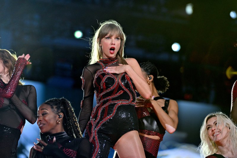 Taylor Swift Announces '1989 (Taylor's Version)': Release Date, Tracklist