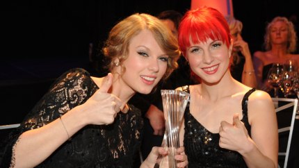 Taylor Swift and Hayley Williams