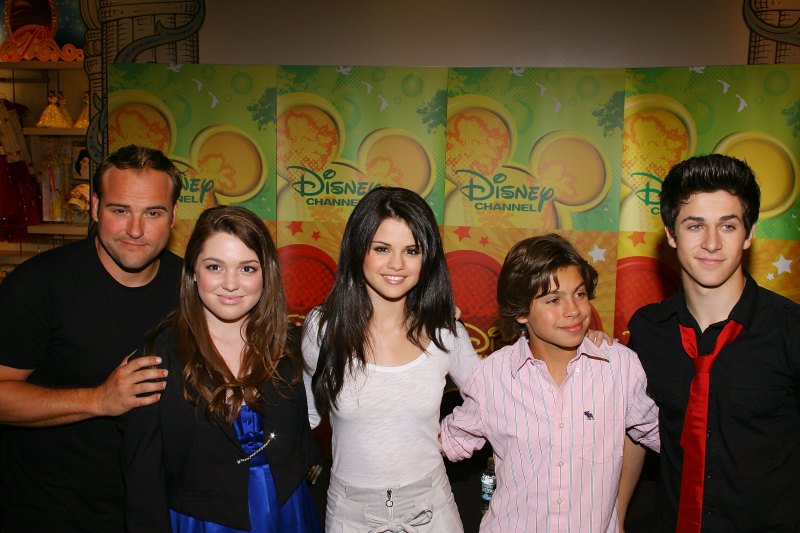 Cast of "Wizards of Waverly Place"